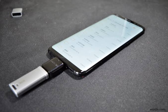 Samsung S10/20/21/22 থেকে USB স্টিকে ফটো স্থানান্তর করুন 