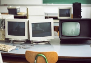 CRT কম্পিউটার মনিটর ক্রেতাদের নির্দেশিকা