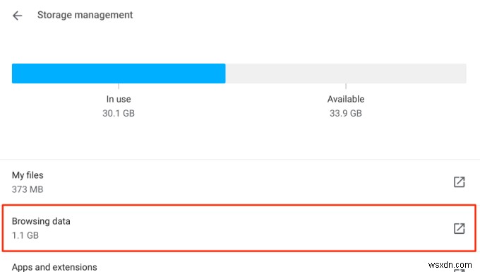 কিভাবে আপনার Chromebook এ স্থান খালি করবেন 