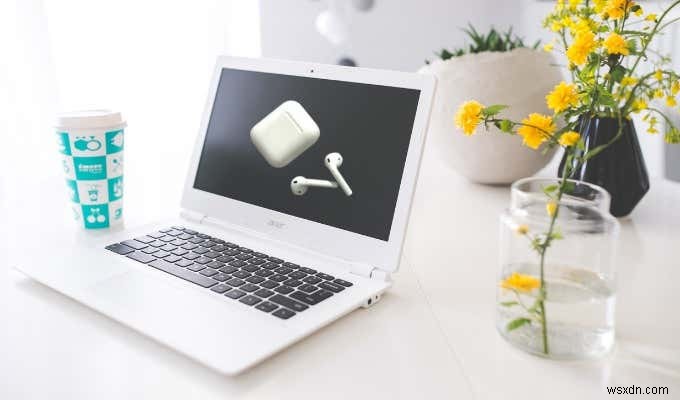 কিভাবে একটি Chromebook এ AirPods কানেক্ট করবেন 