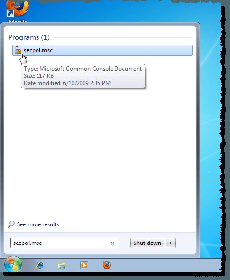 Windows 7/8/10-এ ব্যবহারকারীদের জন্য লগইন স্ক্রিনে একটি বার্তা যোগ করুন 