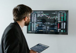 পরিসংখ্যানের জন্য পাইথন শিখুন:শিক্ষার সংস্থান, লাইব্রেরি এবং মৌলিক পদক্ষেপ 