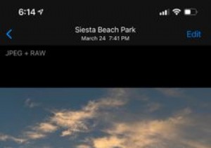 আপনার আইফোন এবং আইপ্যাডে ফটোতে কীভাবে ক্যাপশন যুক্ত করবেন (এবং কেন)