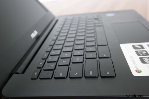 Asus Chromebook C300 পর্যালোচনা এবং উপহার