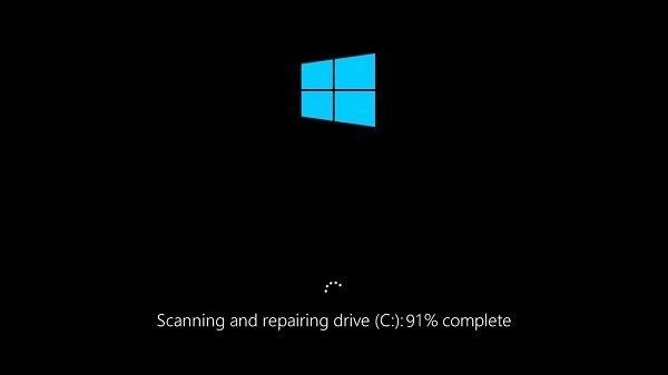 Windows 10 স্ক্যানিং এবং মেরামত ড্রাইভ আটকে আছে 