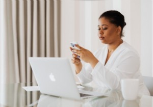 আপেল নতুন হাইড মাই ইমেইল ফিচার কিভাবে ব্যবহার করবেন 