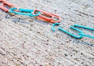 লিনাক্সে ভাঙা সিমলিঙ্কগুলি কীভাবে সন্ধান করবেন 