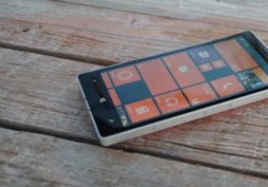 কীভাবে আপনার অ্যান্ড্রয়েড ফোনটিকে উইন্ডোজ ফোনের মতো দেখাবেন 