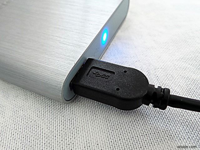 কেন রাউটারগুলিতে USB পোর্ট থাকে? 