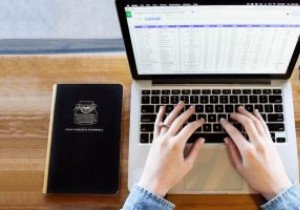 গুগল শীটে কিভাবে স্বয়ংক্রিয়ভাবে সেলের রঙ পরিবর্তন করবেন 