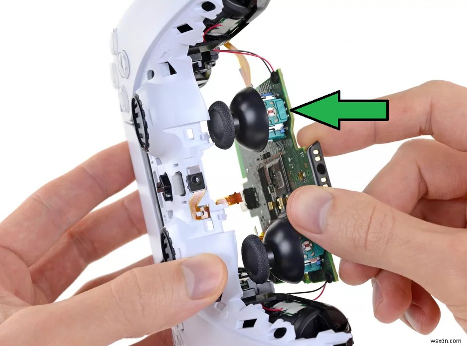 PS5:কিভাবে DualSense-এ স্টিক ড্রিফ্ট ইস্যু ঠিক করা যায় 