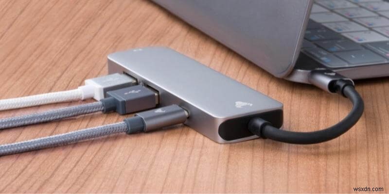 USB-C হাব বনাম ডকিং স্টেশন:ম্যাকবুক প্রো ব্যবহারকারীদের জন্য কোনটি ভাল?