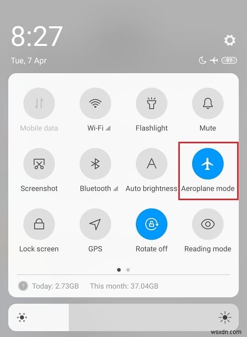 কিভাবে আপনার Android ফোনের ব্যাটারি দ্রুত চার্জ করবেন