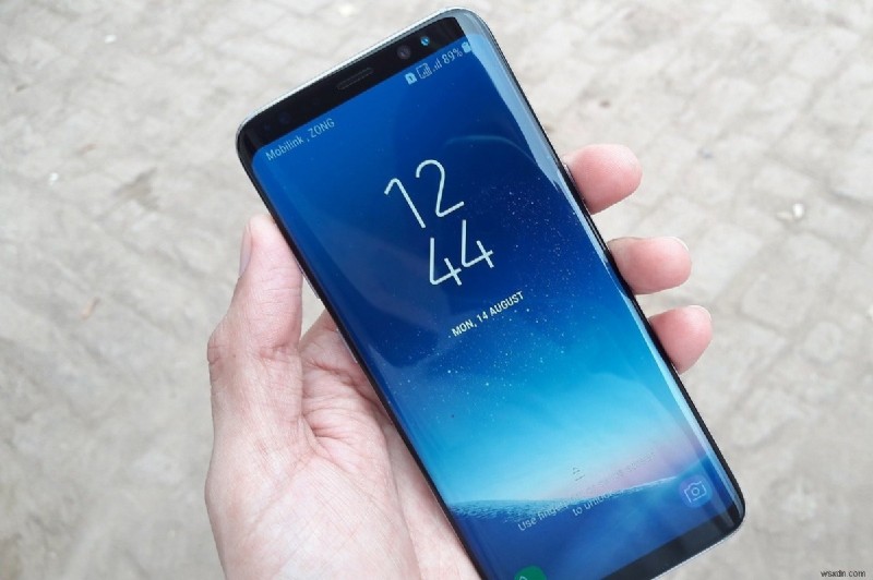 কীভাবে Samsung S8+ থেকে সিম কার্ড সরাতে হয়