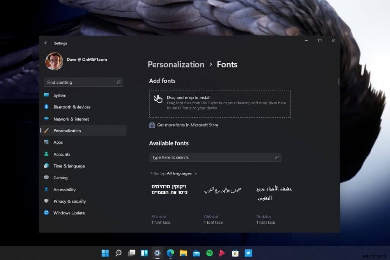 Windows 11 এ একটি দুর্দান্ত ডেস্কটপ অভিজ্ঞতা তৈরি করতে কীভাবে আপনার থিম, রঙ এবং আরও অনেক কিছু পরিবর্তন করবেন