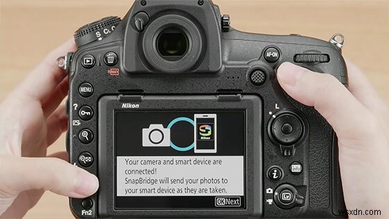কিভাবে আপনার আইফোনের সাথে Nikon D3400 সংযোগ করবেন