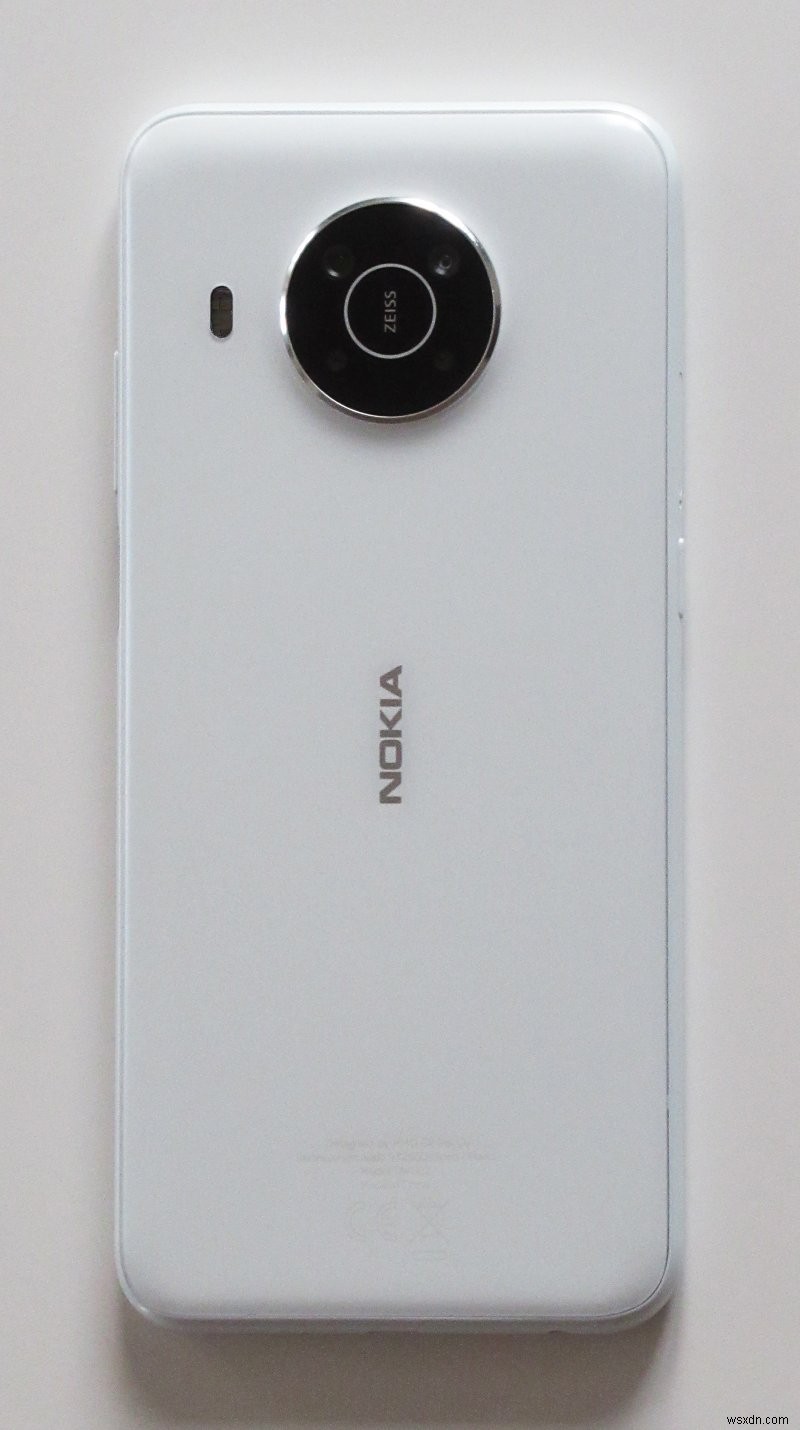 Nokia X10 পর্যালোচনা - বড় ফোন, শালীন বৈশিষ্ট্য, গড় ক্যামেরা
