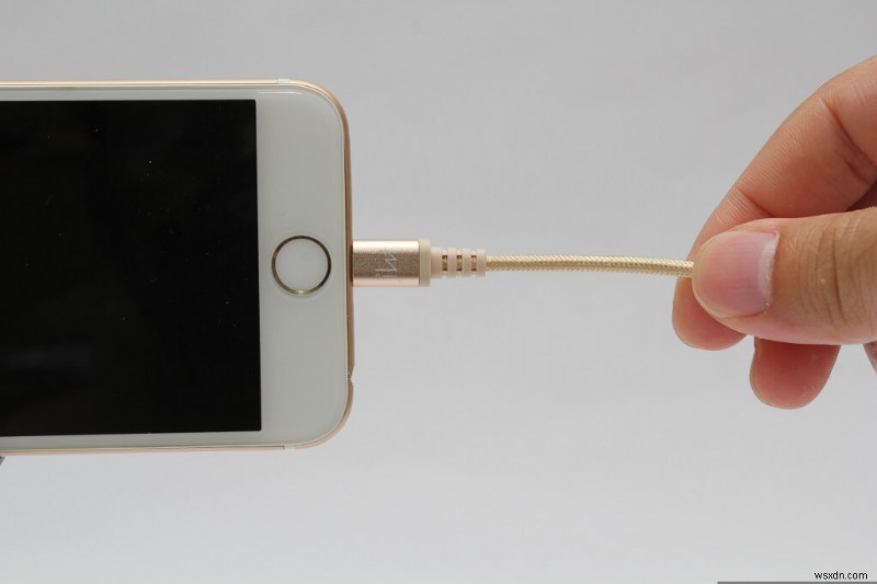 লাইটনিং বনাম USB‑C:পার্থক্য বোঝা এবং কোনটি উচ্চতর 