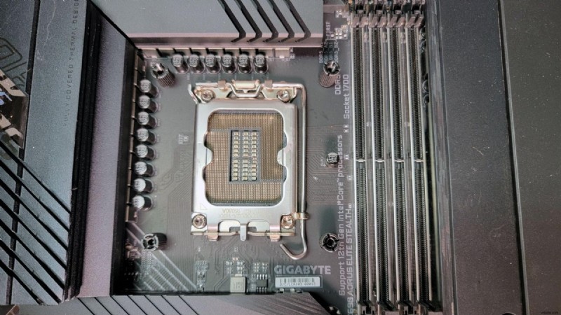 নিরাপদ এবং সহজ CPU ইনস্টলেশন:একটি পেশাদার গাইড 