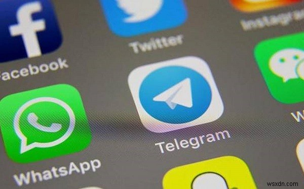 আইফোন এবং অ্যান্ড্রয়েডে WhatsApp আনইনস্টল করা:একটি সহজ, ধাপে ধাপে নির্দেশিকা 
