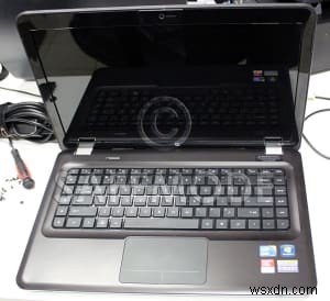HP প্যাভিলিয়ন DV6‑3000 মেরামত গাইড:অতিরিক্ত গরম এবং ঢাকনা সংক্রান্ত সমস্যা সমাধানের জন্য নীচের কেস প্রতিস্থাপন করা 