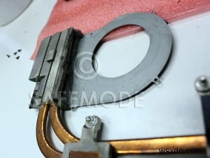 HP প্যাভিলিয়ন DV6‑3000 মেরামত গাইড:অতিরিক্ত গরম এবং ঢাকনা সংক্রান্ত সমস্যা সমাধানের জন্য নীচের কেস প্রতিস্থাপন করা 